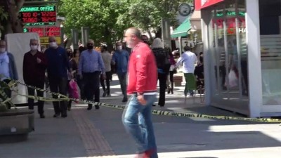 yalin -   Antalya'da mağazalar önünde Anneler günü kuyruğu Videosu