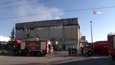tekstil fabrikasi -  Kocaeli’deki fabrika yangını söndürüldü Videosu