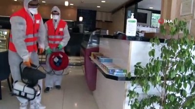  Altındağ Belediyesi normalleşme kapsamında açılacak işletmeleri dezenfekte etti