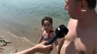 ebeveyn -  Kısıtlamaların kalkmasıyla birlikte Caddebostan Sahili'nde denize girdiler Videosu