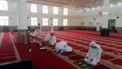 sukur kurbani -  - Kuveyt'te camiler yeniden ibadete açıldı Videosu