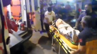 valid -  Kocası tarafından boğazı kesilerek öldürülen 3 çocuk annesi kadın son yolculuğuna uğurlandı Videosu