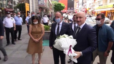 hizli tren -  Ulaştırma Bakanı Karaismailoğlu esnafı gezdi Videosu