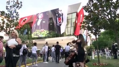 divan kurulu - Beşiktaş Kulübüne tekrar kazandırılan Mehmet Üstünkaya No: 1903 Tesisleri açıldı - İSTANBUL Videosu