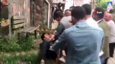 baldiz -  Bolu’da eşiyle tartışan adama vatandaşlardan sert tepki Videosu