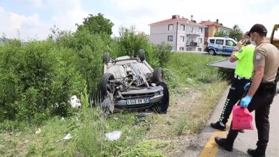 Çubuk ilçesinde otomobil devrildi: 2 yaralı - ANKARA