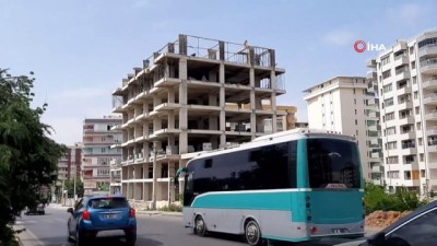  İnşaat işçilerinin tehlikeli çalışması kamerada