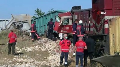 makinist -  Battalgazi ilçesinde iki yük treni kafa kafaya çarpıştı: 1 ölü, 3 yaralı Videosu