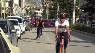 bisiklet -  Bu ilçede 7’den 70’e herkes bisiklet kullanıyor Videosu