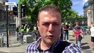 asiri sag - Londra'da Irkçılık Karşıtlarıyla Aşırı Sağcılar Arasında Gerilim Videosu
