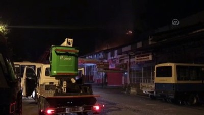 oto tamirhanesi - Karabük'te 2 iş yerinde çıkan yangın söndürüldü Videosu