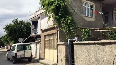 mustakil ev -  Konya’da komşular arası silahlı kavga: 1 yaralı Videosu