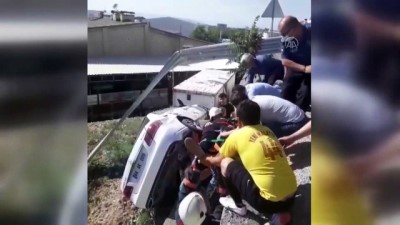 Otomobil devrildi: 1'i ağır 3 yaralı - MALATYA