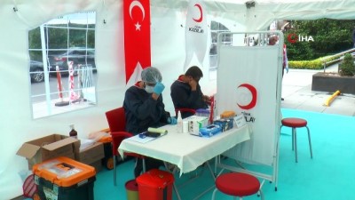  Bayram Şenocak Türk Kızılay’ına kan bağışında bulundu