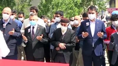 cenaze - Depremde şehit olan güvenlik korucusu Cengiz Pullu için tören düzenlendi - BİNGÖL Videosu