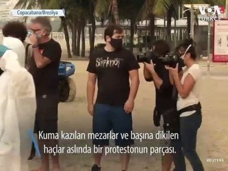 Dünyaca Ünlü Copacabana Plajında Mezarlıklı Protesto