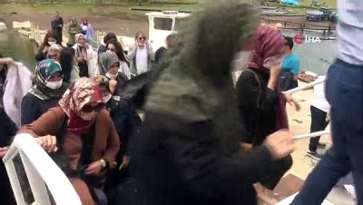 gunesli hava -  Tekne keyfi yağmurun azizliğine uğradı Videosu