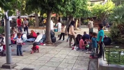 hamile kadin - Yunanistan'da mülteciler meydanlarda sabahlıyor - ATİNA Videosu