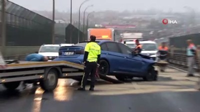  Haliç'te sis kazaya neden oldu: 1 yaralı