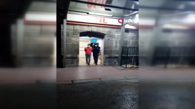 ankesorlu telefon -  İzmir merkezli 56 ilde FETÖ operasyonu: 167 gözaltı kararı Videosu