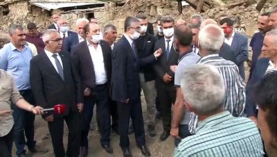  MHP'li Aydın ve beraberindeki heyet deprem bölgesinde