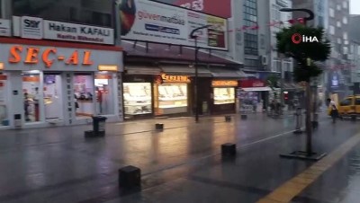 kacis -  Karabük'te aniden bastıran yağmur hayatı olumsuz etkiledi Videosu