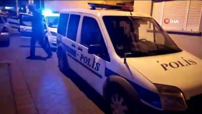 polis kovalamacasi -  Otostop çekerek bindiği otomobilde başına gelmeyen kalmadı Videosu