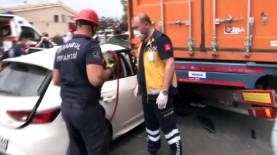  Üsküdar’da feci kaza: 2 yaralı