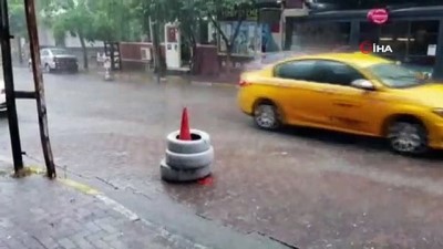  İstanbul’da sağanak yağış devam ediyor