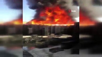 sebze hali -  Halde kasalar yandı, dumanlar şehrin her noktasında görüldü Videosu