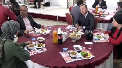 nihai hedef -  Konya'nın korona virüs vakası görülmeyen ilçesinde vefa ve sosyal destek grubu yemekte buluştu Videosu