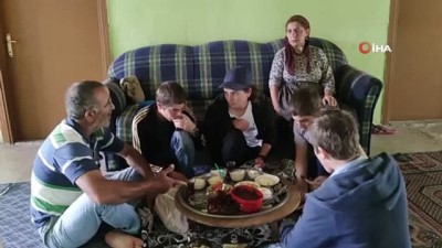 irak -  Üçüzlerin sınav heyecanı...Üçünün de hayali farklı Videosu