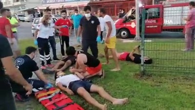  Antalya'da dört kişinin yaralandığı trafik kazasında can pazarı yaşandı