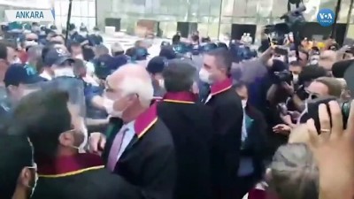 polis mudahale - Baro Başkanları Ankara Girişinde Polis Tarafından Durduruldu Videosu