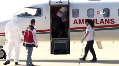 ambulans ucak -  Diyabet ve hidrosefali hastası minik Nihal ambulans uçakla Türkiye’ye getirildi Videosu