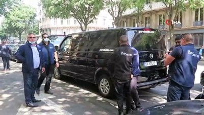 belediye otobusu -  - Paris'te özel şoförlerden yolları kapatan Belediye Başkanı Hidalgo'ya tabutlu protesto Videosu