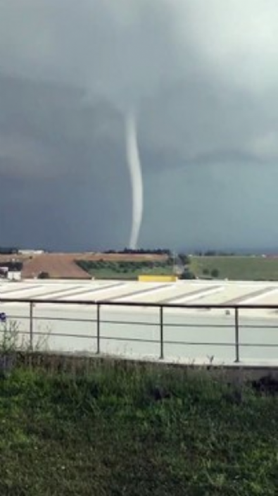 İstanbul’da hortum çıktı! Büyük panik!