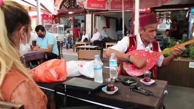 baglama -  Maskesiz bağlama çalıp türkü söyleyen aşığa 900 lira ceza Videosu