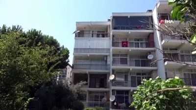 supheli olum -  Mersin'de şüpheli ölüm...Bir sitenin 5. katında tek başına yaşayan adam evinde ölü bulundu Videosu
