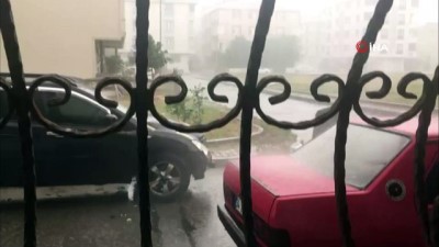  Sultanbeyli’de dolu yağışı etkili oldu