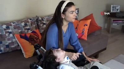engelli aile -  En ‘özel’ fenomen...Ağır epilepsi ve mikrosefali hastası Ata'yı yüzbinler izliyor Videosu