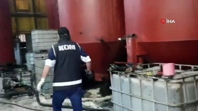kacak akaryakit -  İzmir'de yaklaşık 110 bin litreye yakın kaçak akaryakıt ele geçirildi Videosu