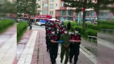kurusiki tabanca -  Jandarmanın uyuşturucu operasyonunda 3 kişi tutuklandı Videosu