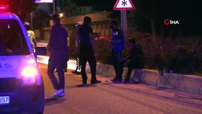 metro insaati -  Ankara’da yolun karşına geçmeye çalışan işçiye otomobil çarptı: 1 ölü Videosu