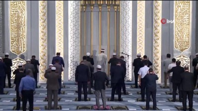 mazda -  Diyanet İşleri Başkanı Erbaş sabah namazını kıldırdı Videosu