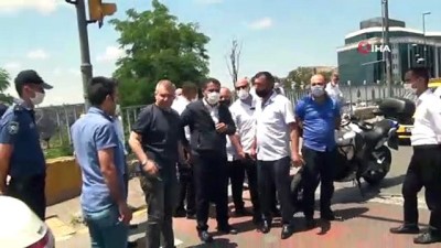  Öfkeli taksiciler İBB ve CHP’yi kornayla protesto etti