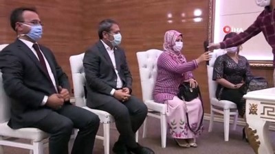 nikah salonu -  Şahinbey Belediyesinde nikahlarını kıydıran çiftler mutluluklarını online paylaşacak Videosu