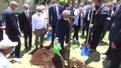  TBMM Başkanı Mustafa Şentop, TBMM Başkanlık Divanı üyeleriyle buluştu