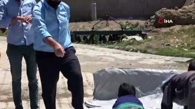 irak -  Depremzedeler çadırlara yerleşiyor Videosu