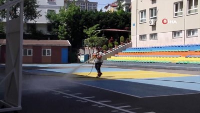  Kartal Belediyesi'nden YKS öncesi okullarda ilaçlama